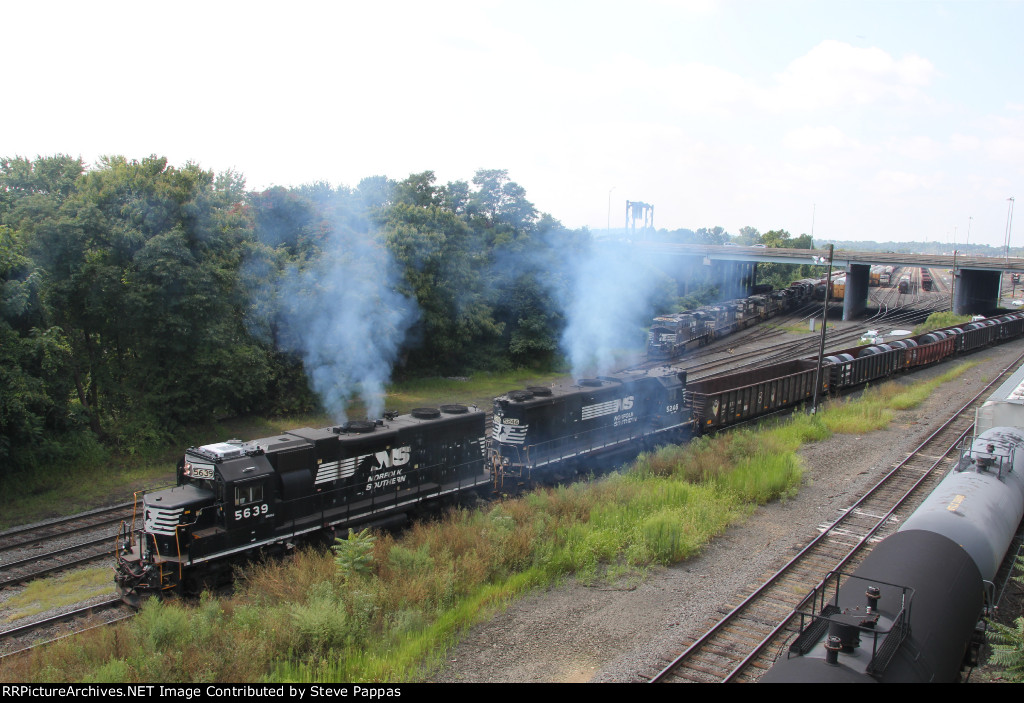 NS 5639 and 5246 make some smoke